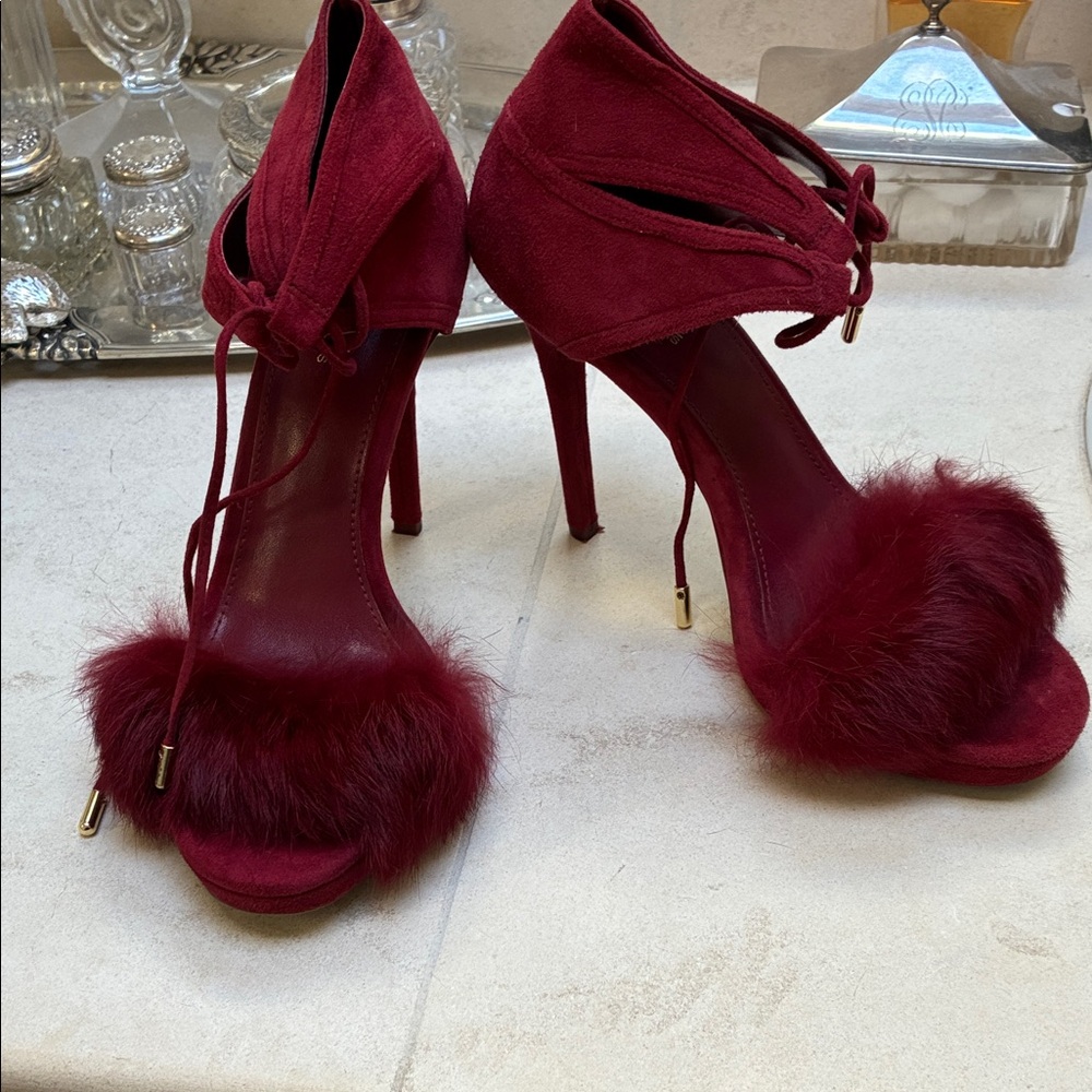 Michael Kors Burgundy High Heels with rabbit Fur Detail